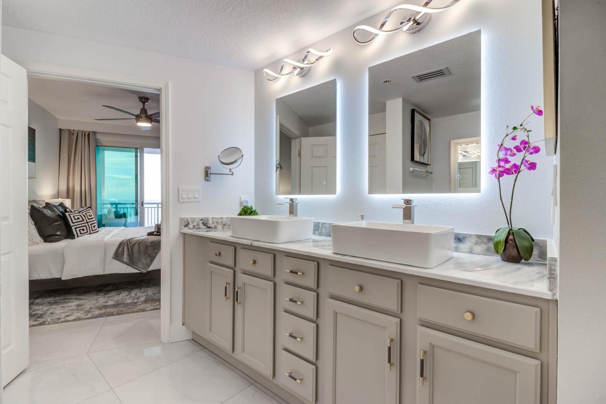 Gorgeous Oceanview 3Br Luxury Condo - Latitude Gulfport Exterior photo