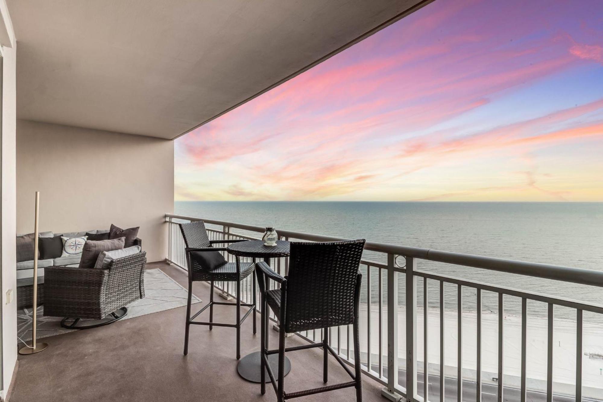 Gorgeous Oceanview 3Br Luxury Condo - Latitude Gulfport Exterior photo