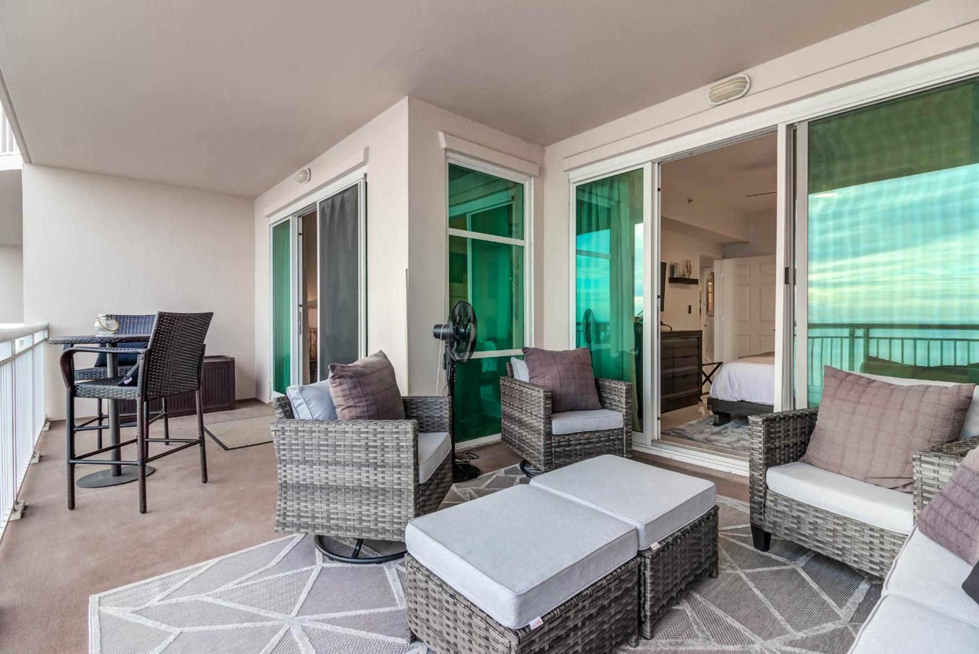 Gorgeous Oceanview 3Br Luxury Condo - Latitude Gulfport Exterior photo